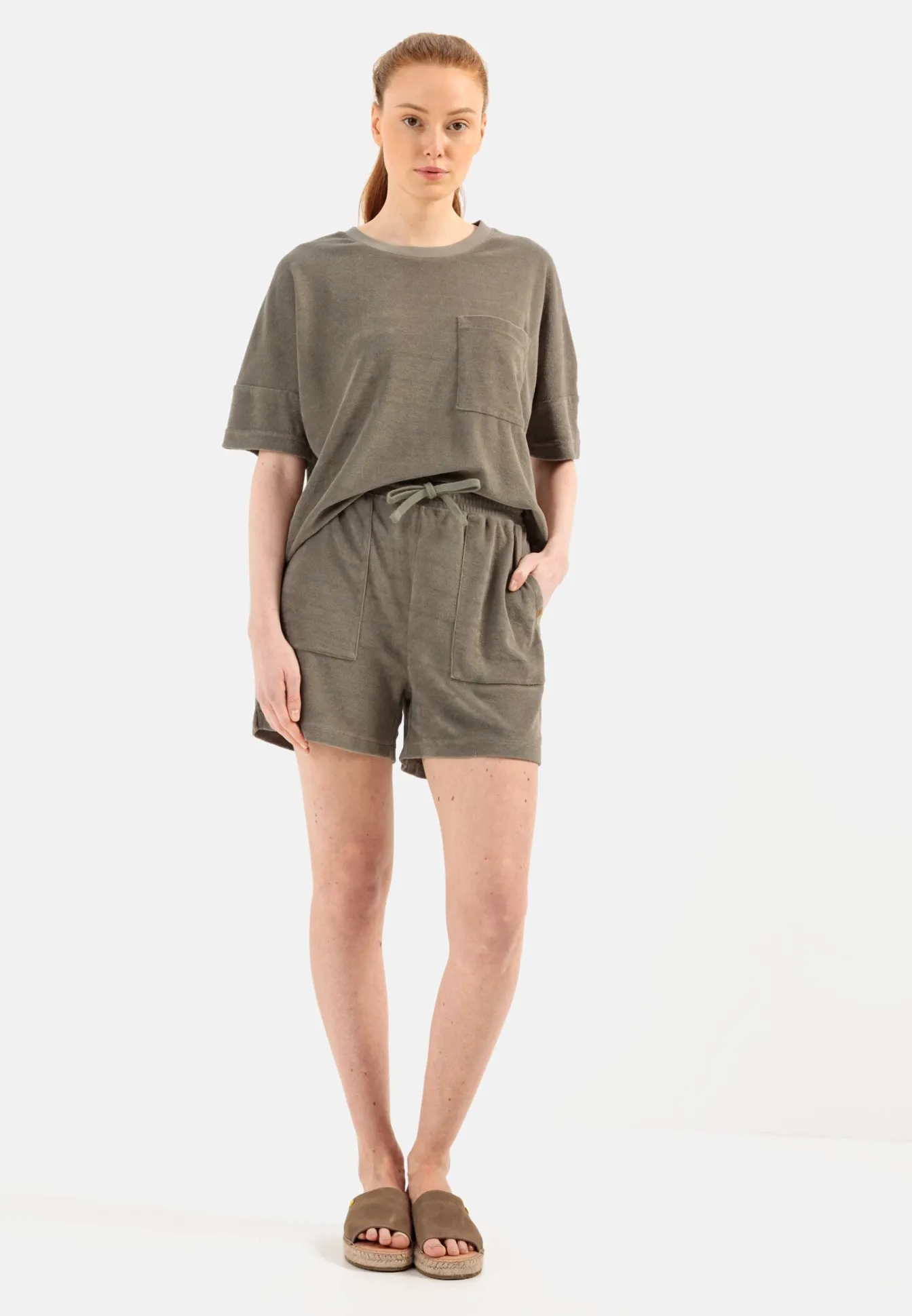 Damen Camel Active Hosen^Frottee Shorts mit Kordelzug