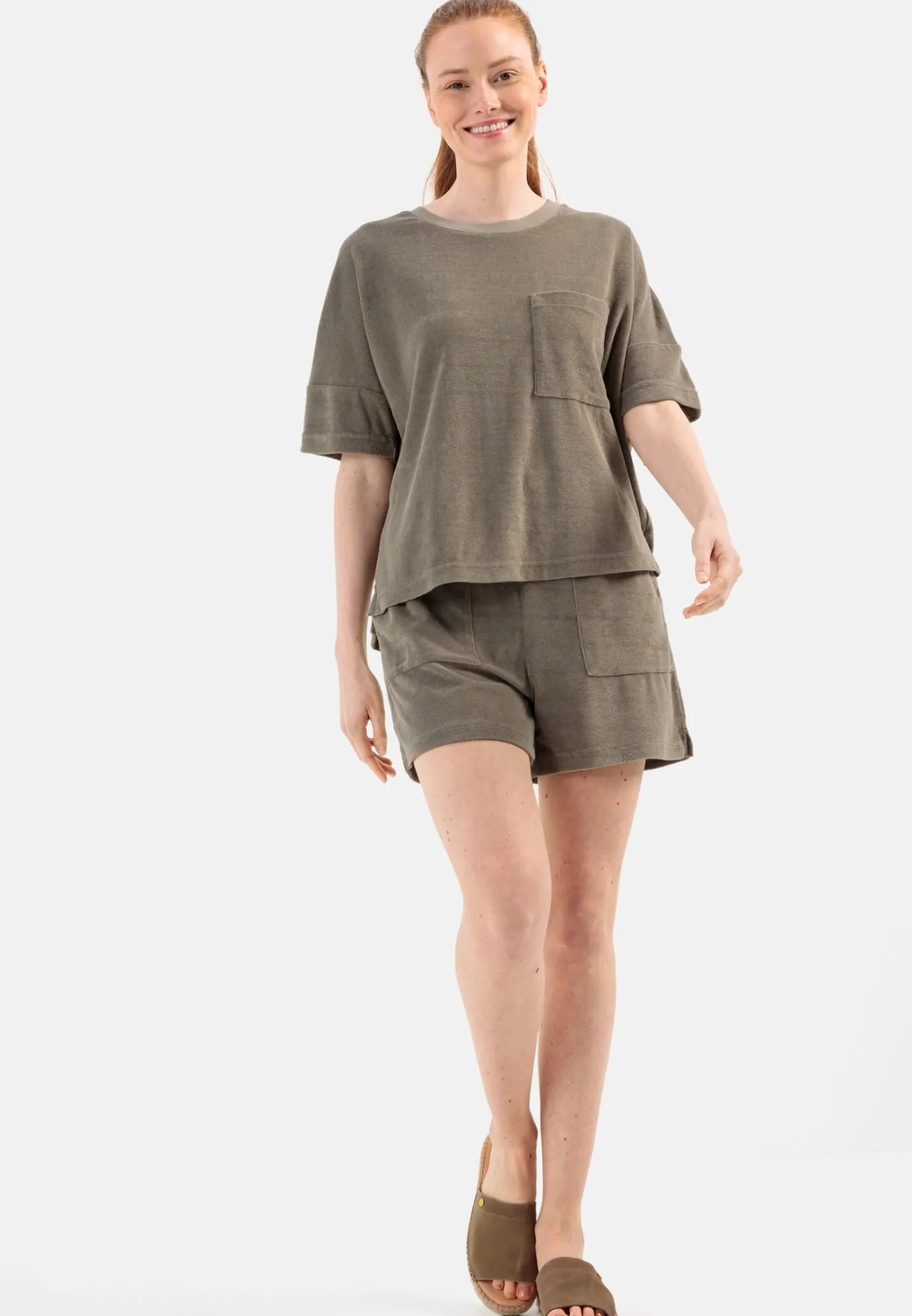 Damen Camel Active Hosen^Frottee Shorts mit Kordelzug