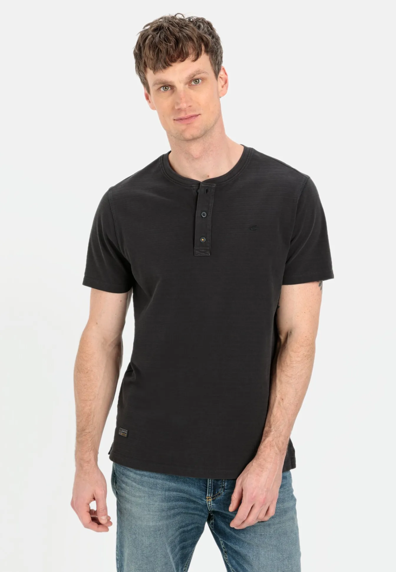 Herren Camel Active T-Shirts & Polos^Kurzarm Henley aus reiner Baumwolle