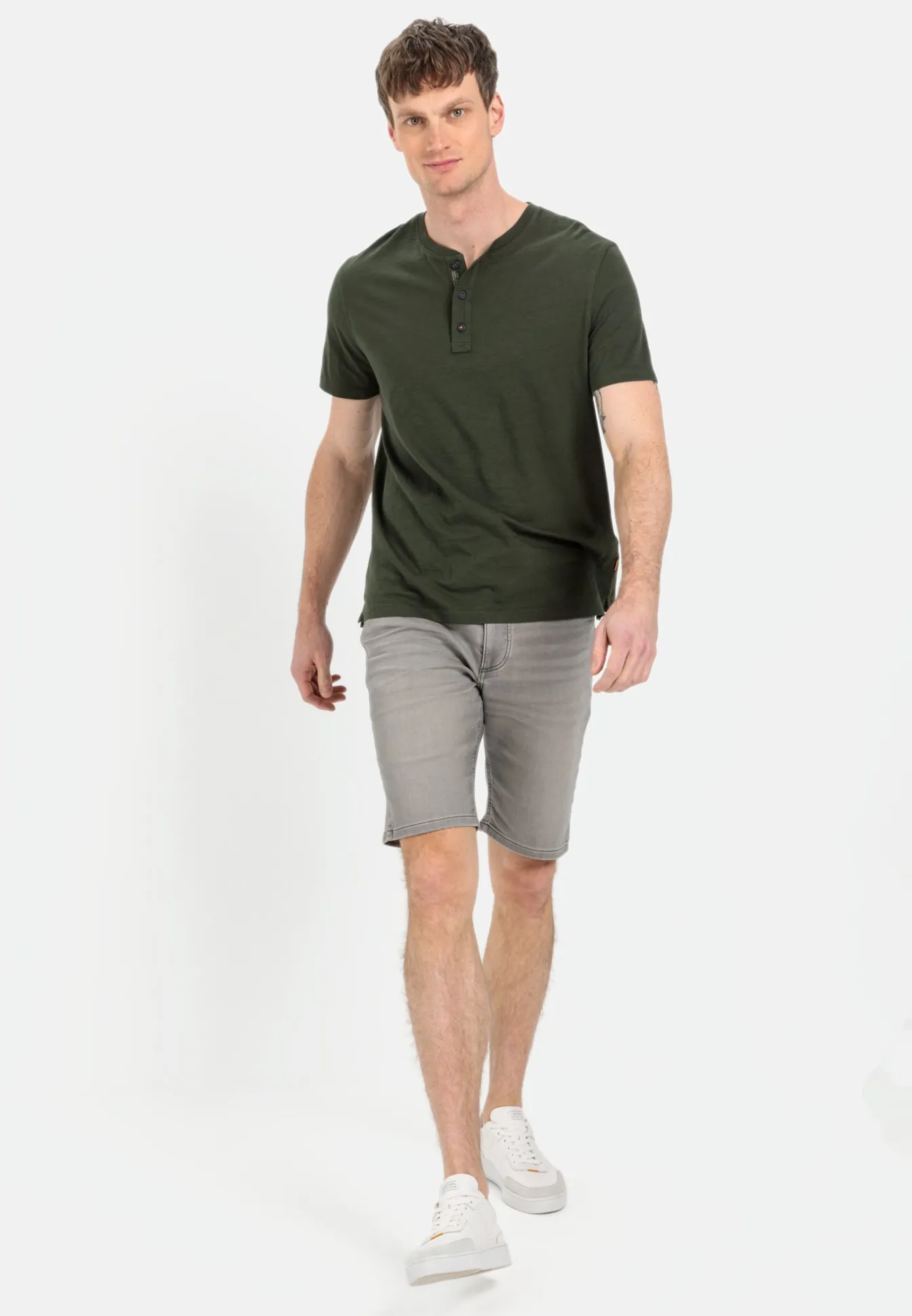 Herren Camel Active T-Shirts & Polos^Kurzarm Henleyshirt aus reiner Baumwolle