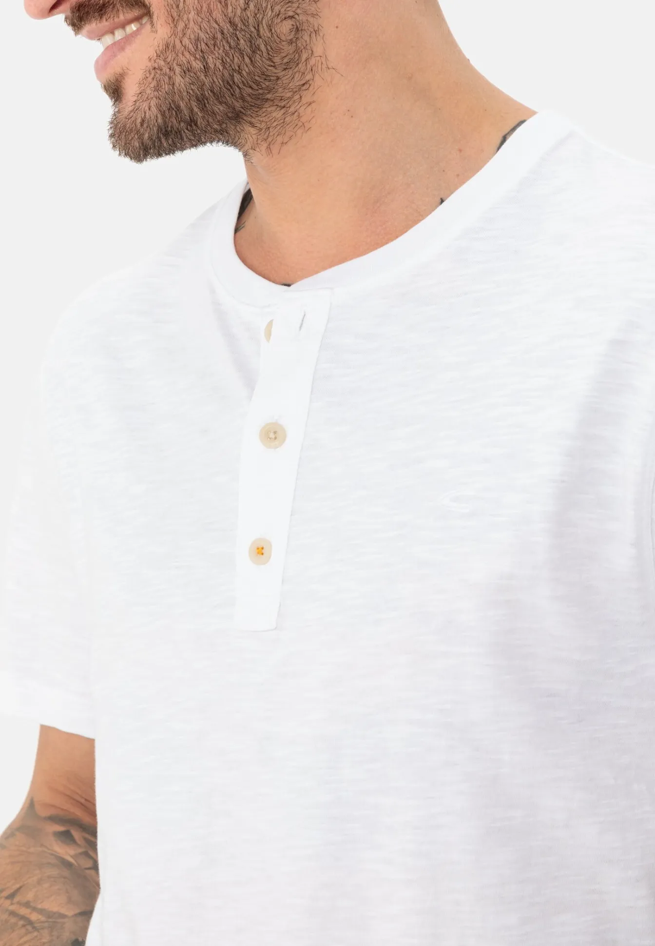 Herren Camel Active T-Shirts & Polos^Kurzarm Henleyshirt aus reiner Baumwolle