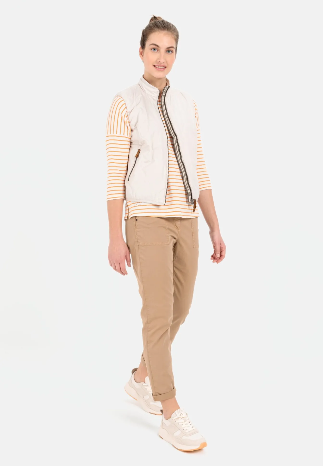 Damen Camel Active Jacken & Westen^Kurze Steppweste aus recyceltem Polyester