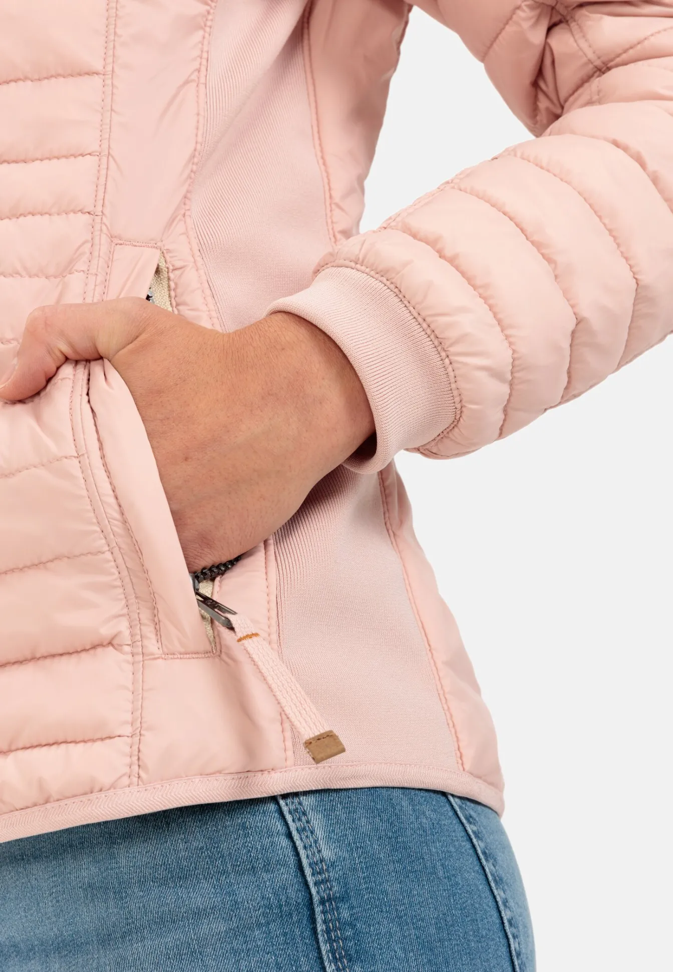Damen Camel Active Jacken & Westen^Leicht wattierte Steppjacke aus recyeltem Polyamid