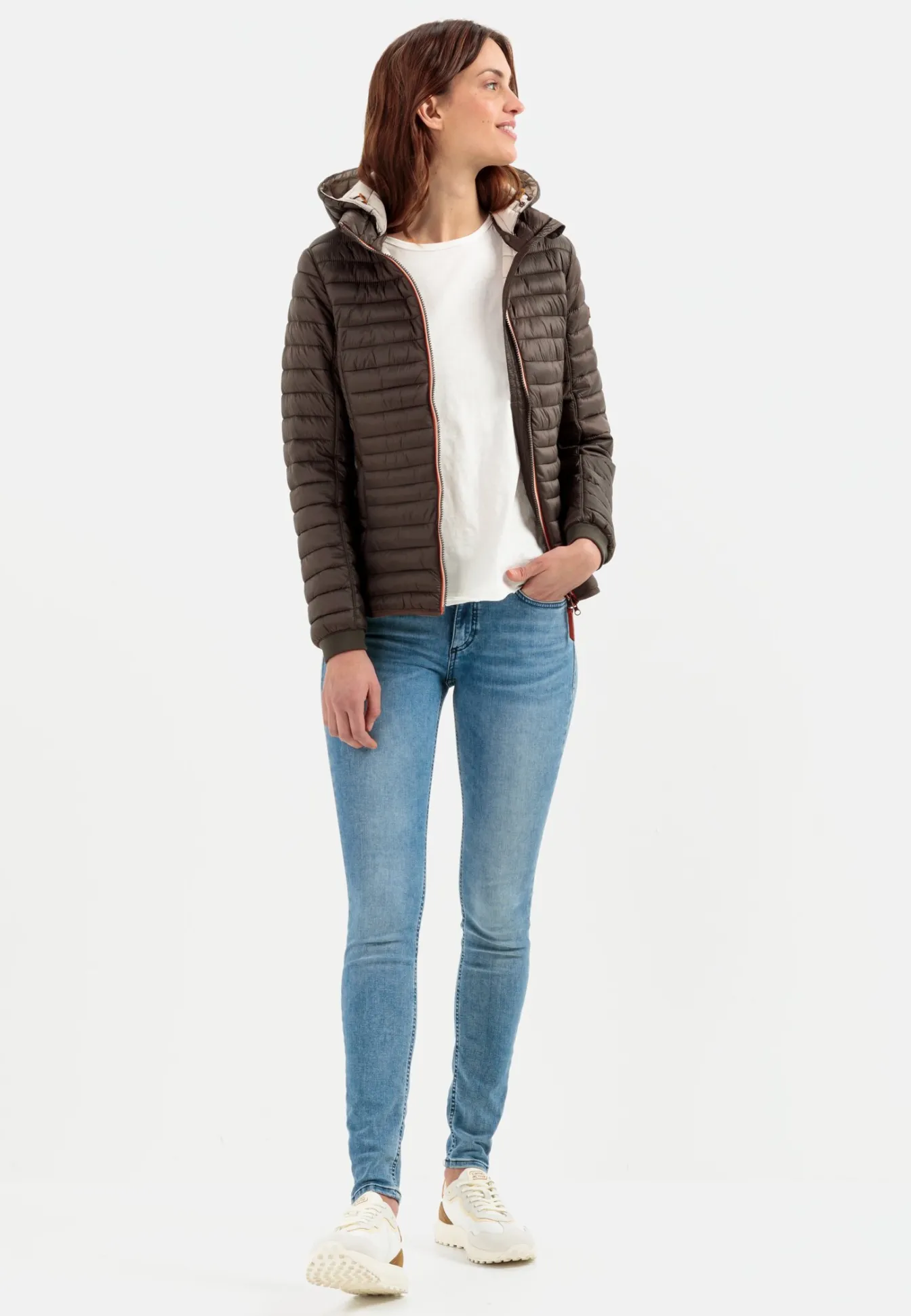 Damen Camel Active Jacken & Westen^Leicht wattierte Steppjacke aus recyeltem Polyamid