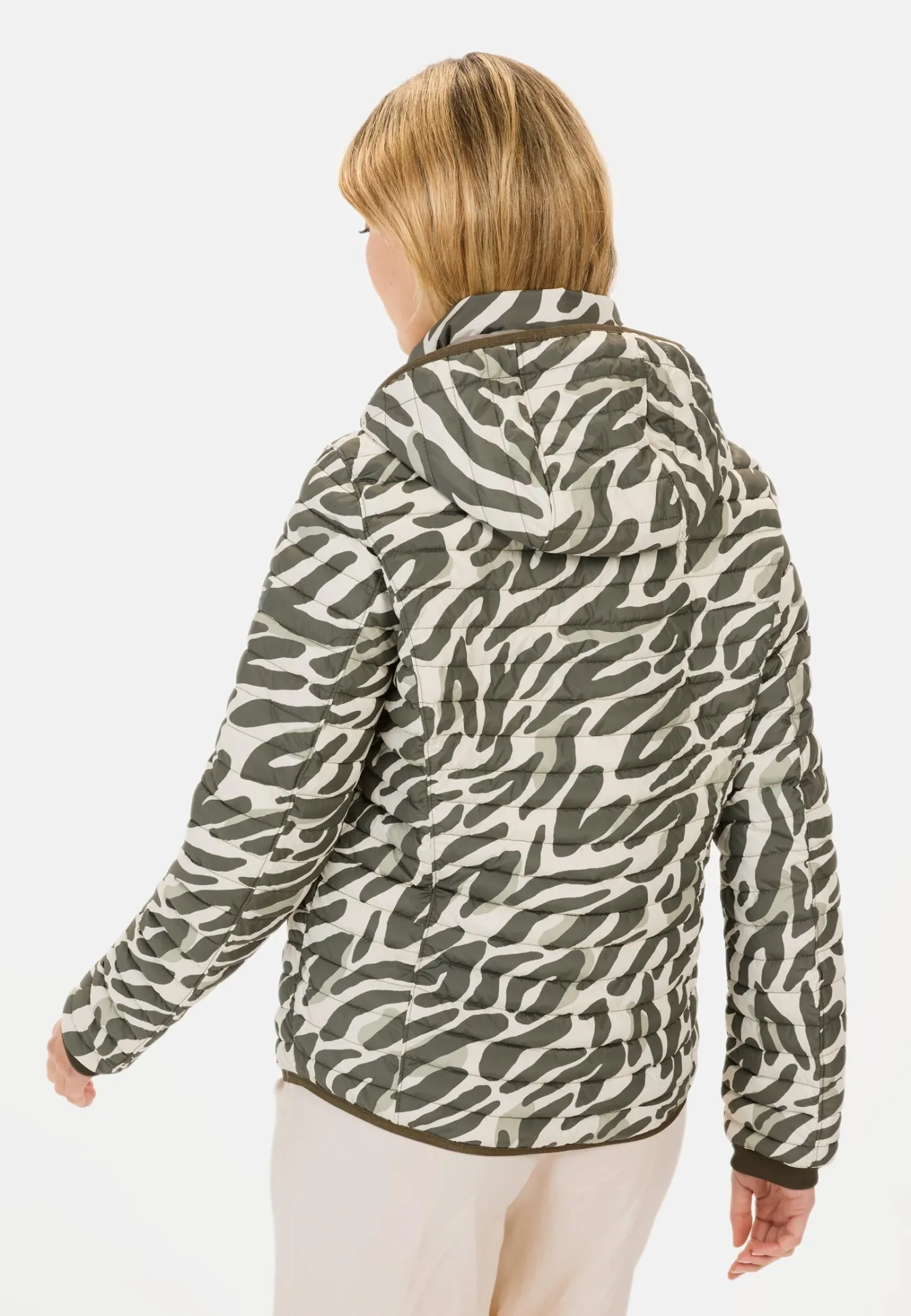 Damen Camel Active Jacken & Westen^Steppblouson mit Animal-Print