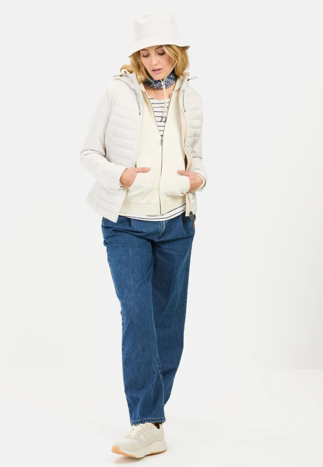 Damen Camel Active Jacken & Westen^Steppjacke aus recyceltem Polyester