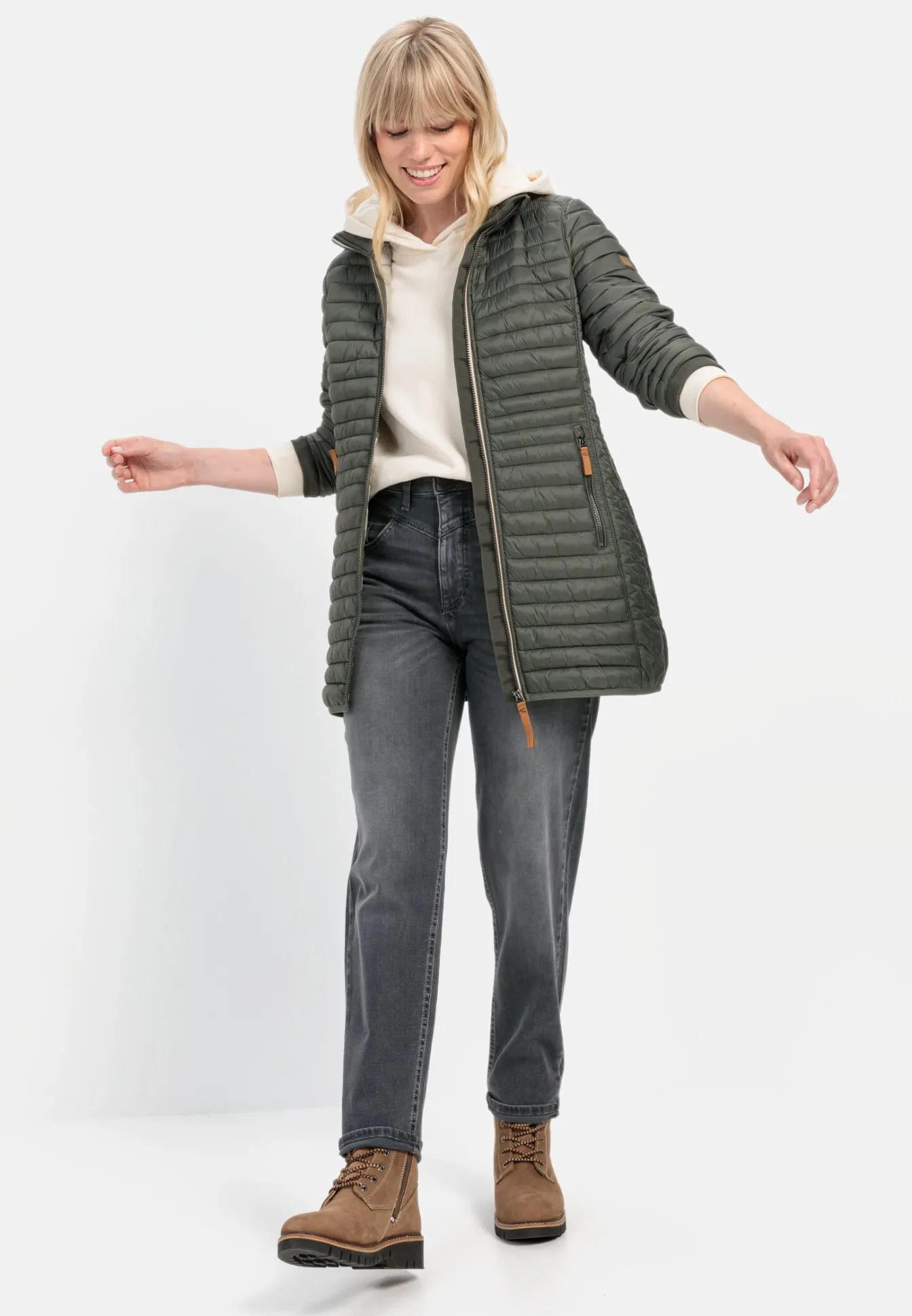Damen Camel Active Jacken & Westen^Steppjacke aus recyceltem Polyamid