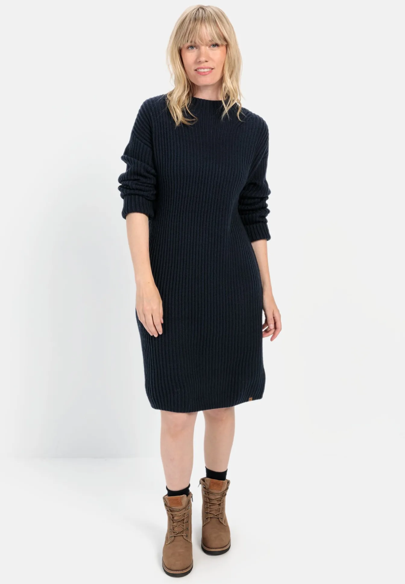 Damen Camel Active Kleider^Strickkleid mit Stehkragen