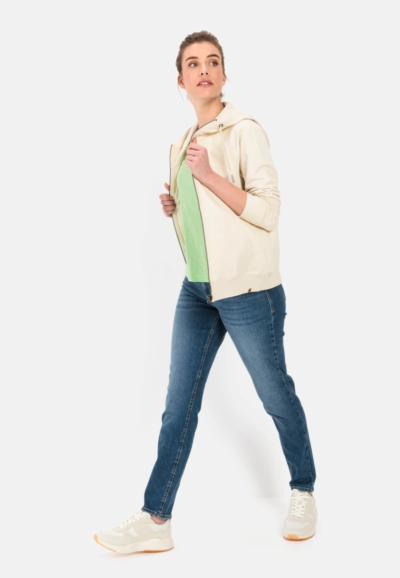 Damen Camel Active T-Shirts & Polos^V-Neck T-Shirt aus Organic Cotton